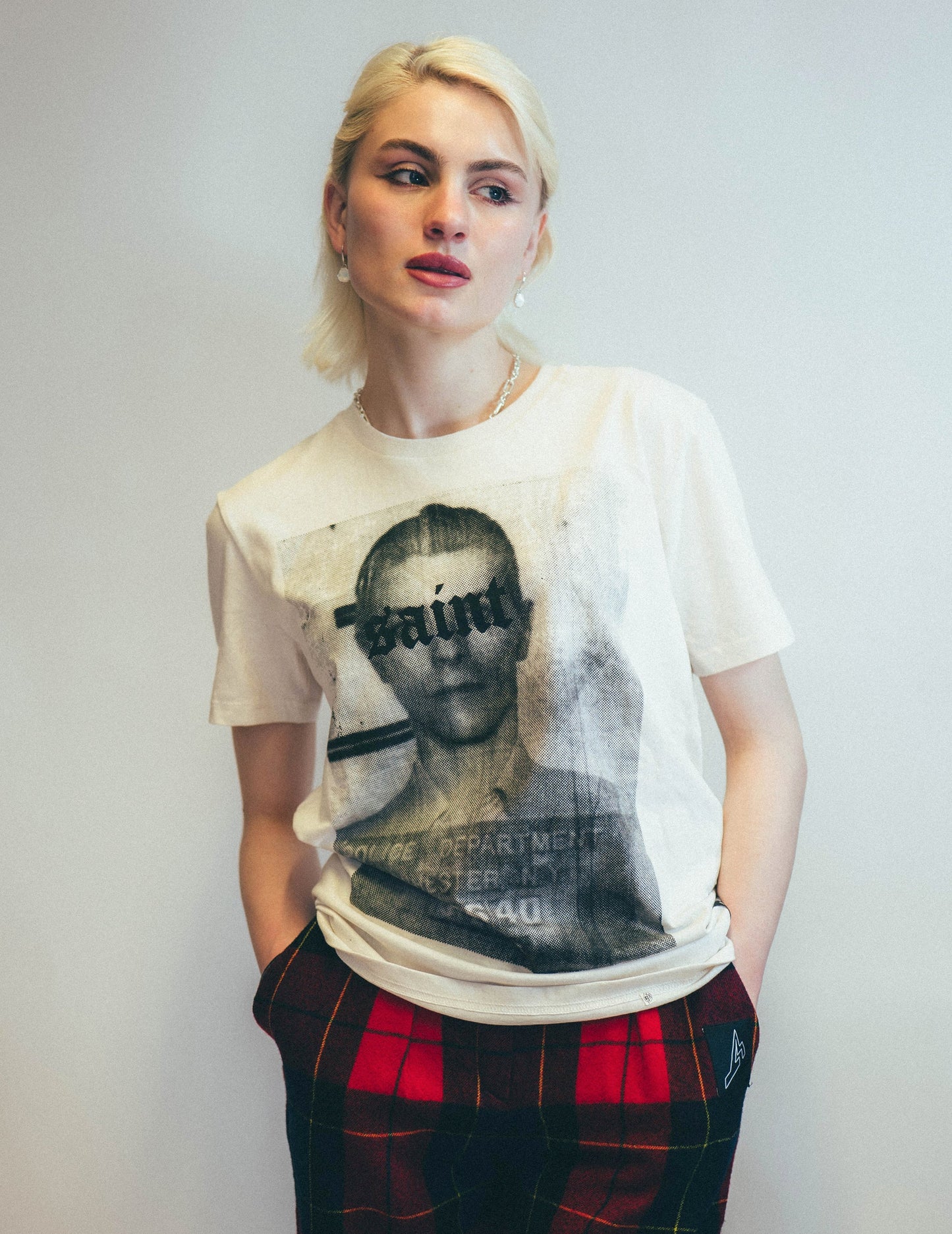'Saint' T-Shirt in Ecru