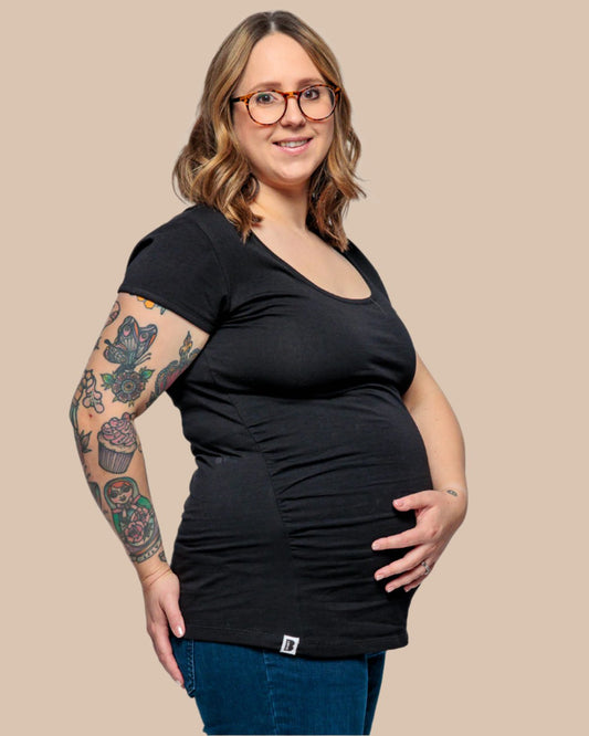 MATERNITY SHORT SLEEVE TSHIRT IN BLACK