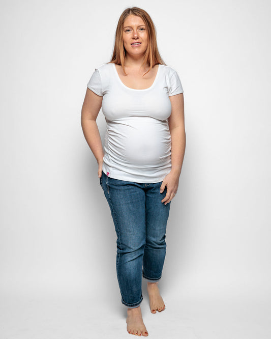 MATERNITY SHORT SLEEVE TSHIRT IN WHITE