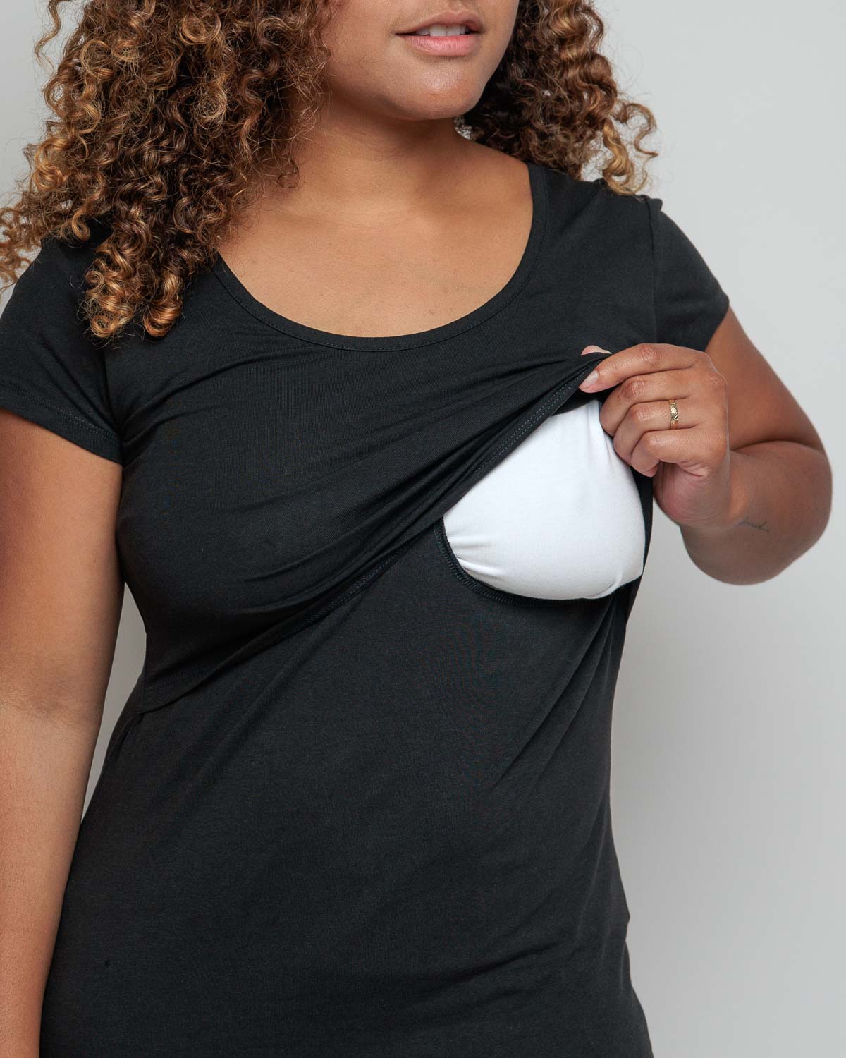 Nursing short sleeve t-shirt in Black
