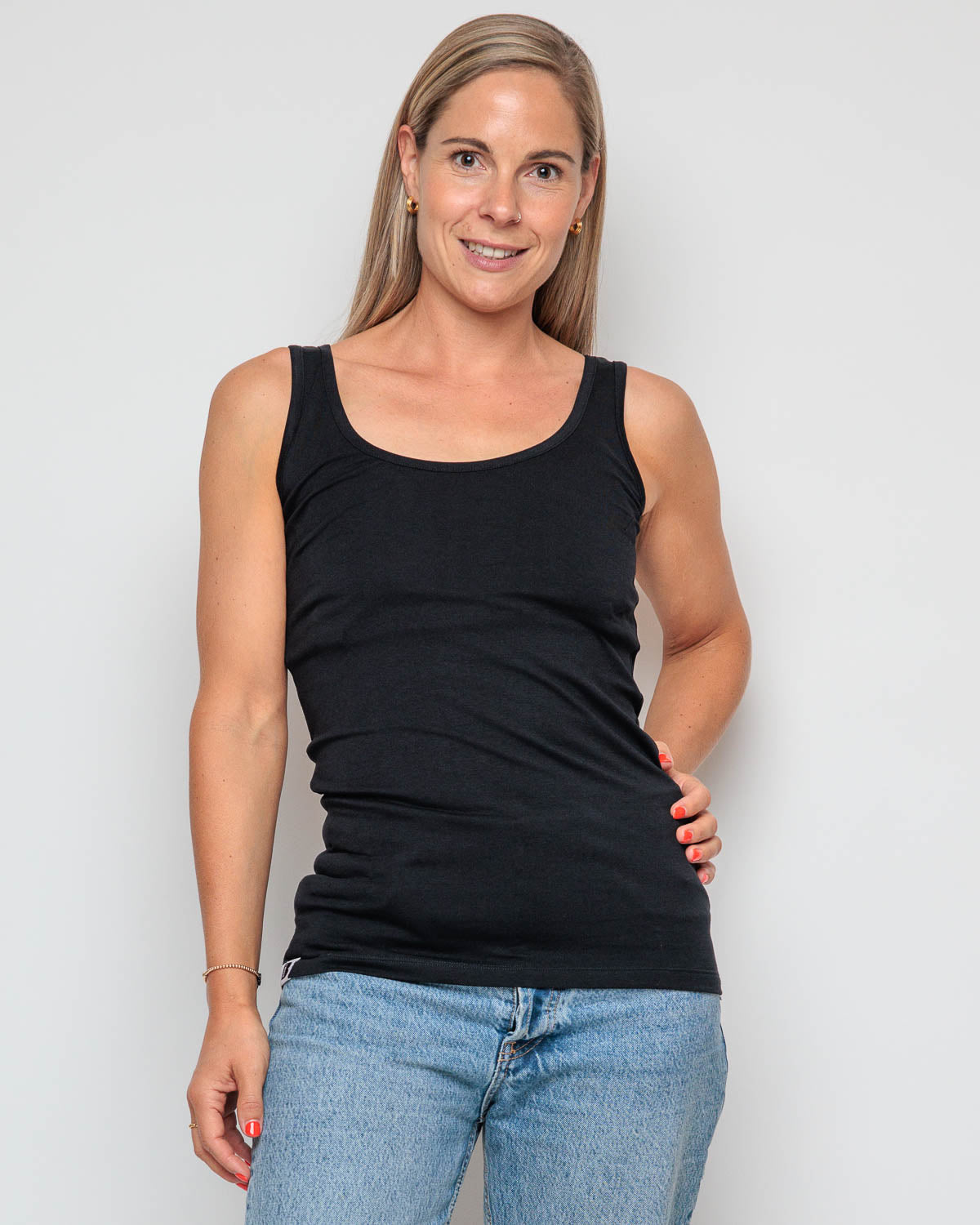 WOMEN'S VEST IN BLACK