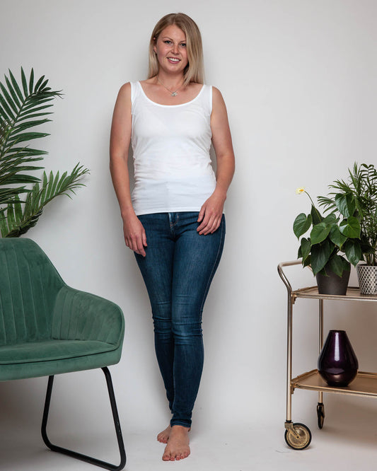 WOMEN'S VEST IN WHITE