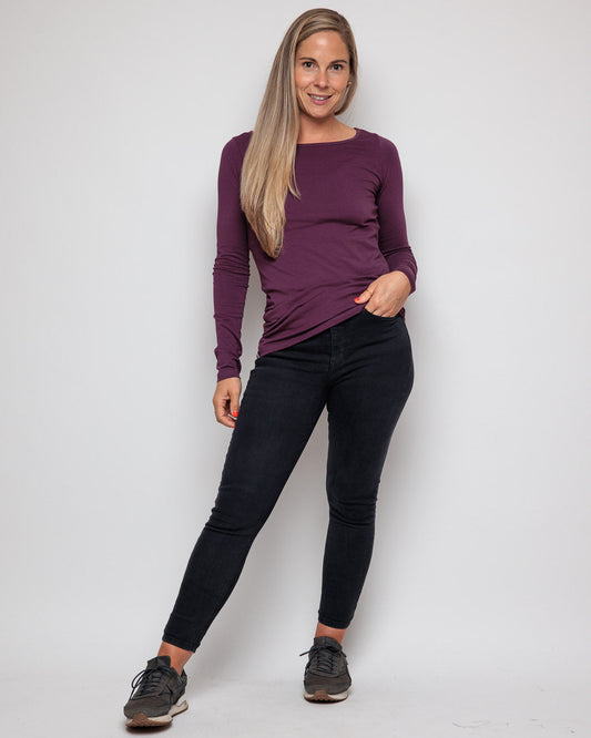 WOMEN'S LONG SLEEVE TOP IN PLUM