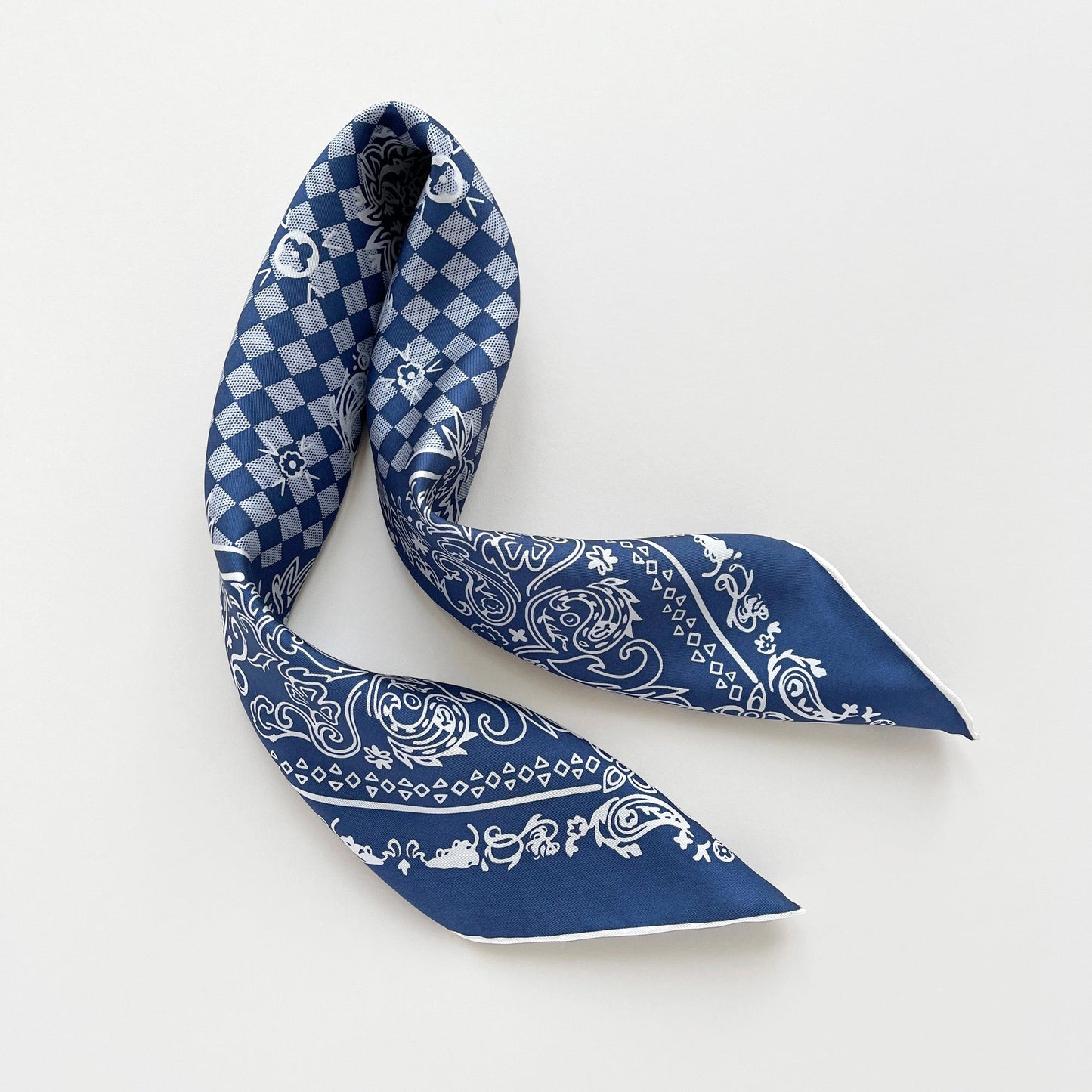 Classic Baroque Check Silk Scarf - 53cm Hand-rolled Men's Square Neckerchief Women's Bandana