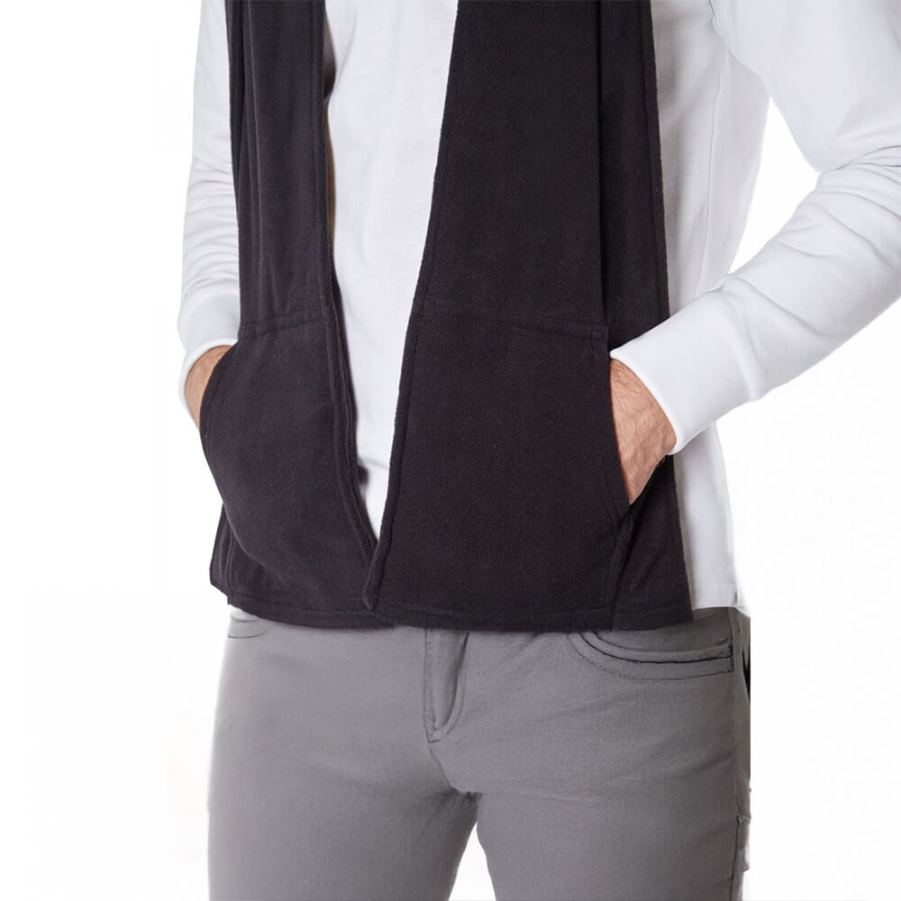 ANTI-SLASH SCARF WITH ENGINEERED PROTECTIVE LINING