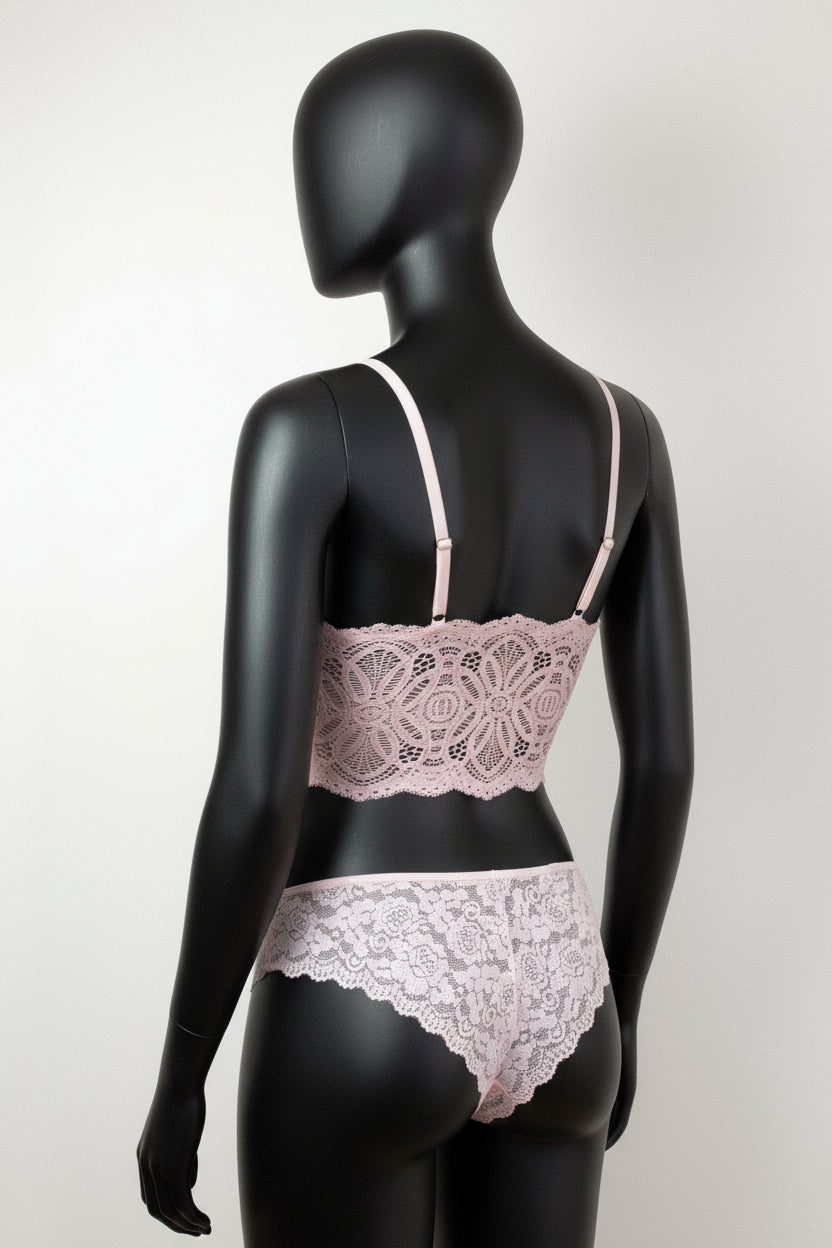 Queen Anne's Lace Women's Lingerie Set