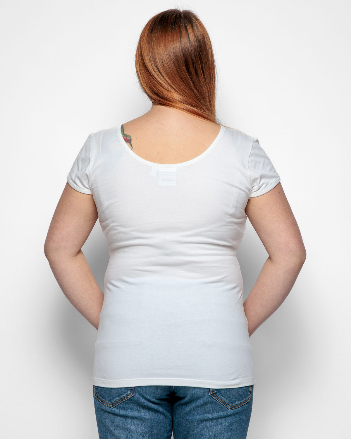 MATERNITY SHORT SLEEVE TSHIRT IN WHITE