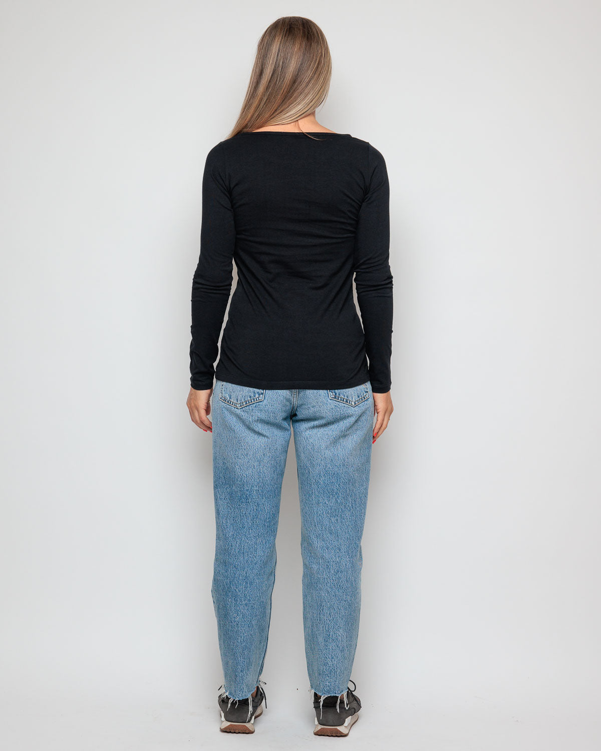 WOMEN'S LONG SLEEVE TOP IN BLACK