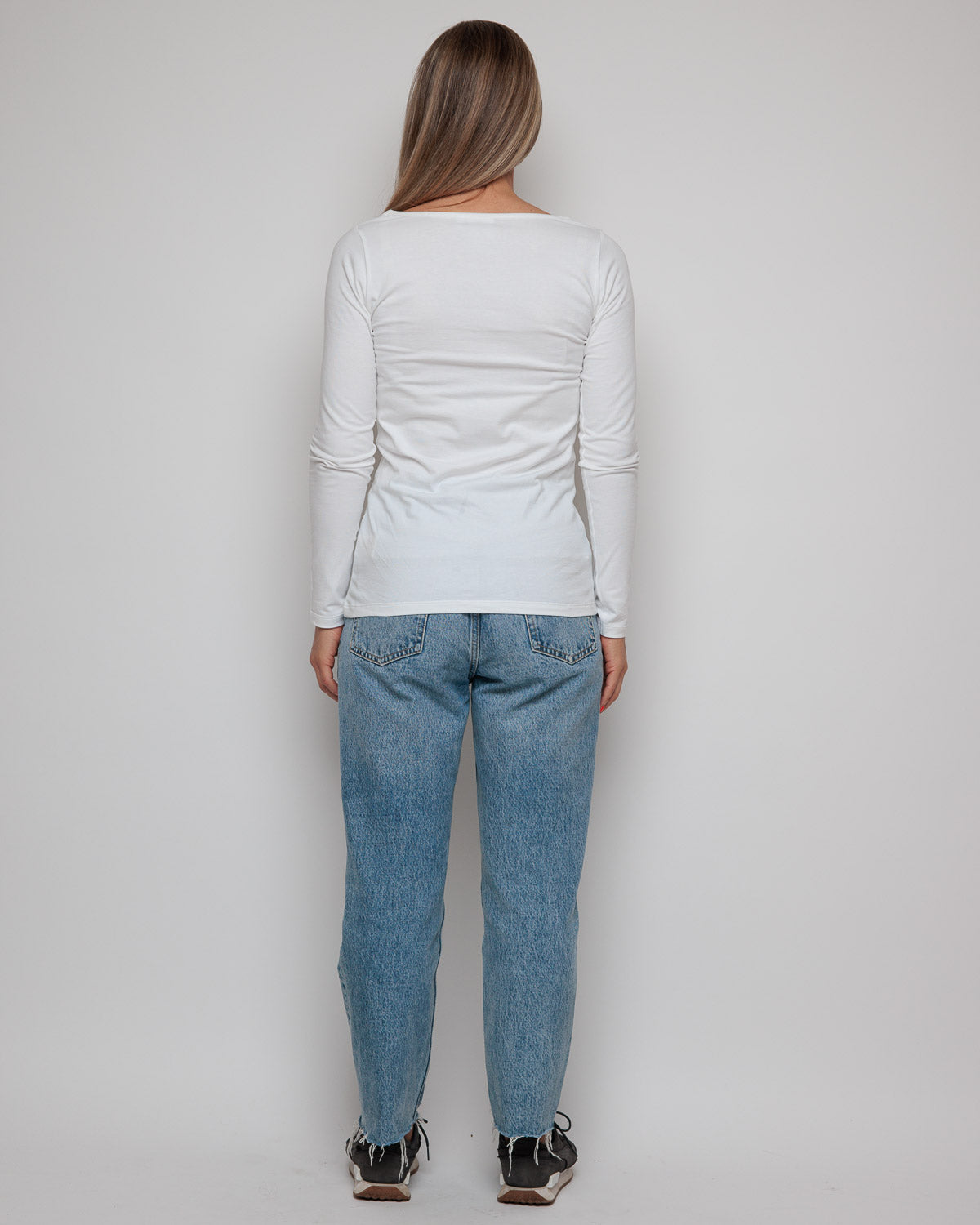 WOMEN'S LONG SLEEVE TOP IN WHITE