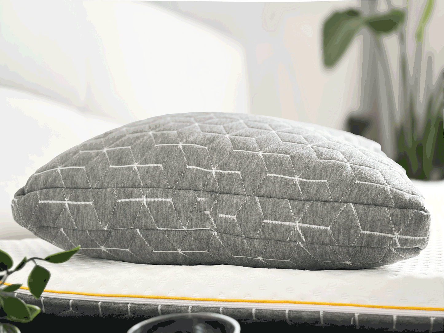 Brightr® MoonHug Adjustable Memory Foam pillow Bundle