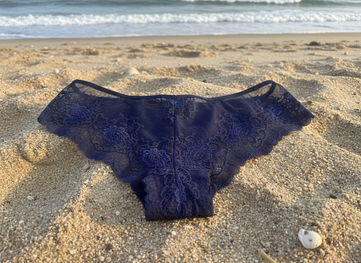 Queen Anne's Lace Women's Lingerie Set