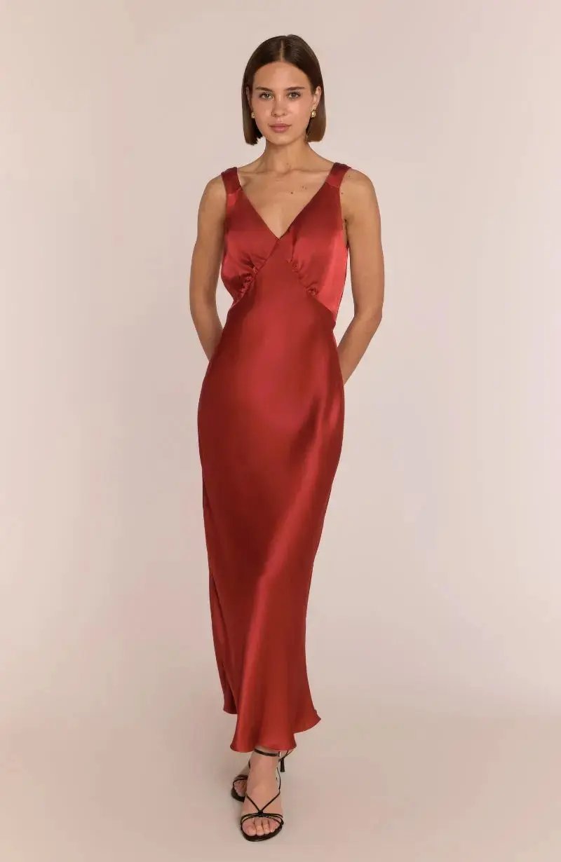 Amelia Midi Dress in Chilli Red