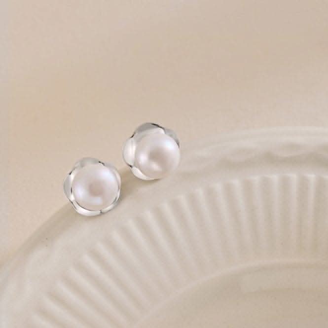 Fresh Water Pearl Wavy Edge Earrings ERLE034
