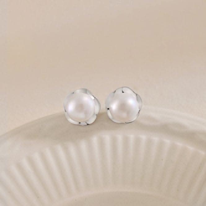 Fresh Water Pearl Wavy Edge Earrings ERLE034