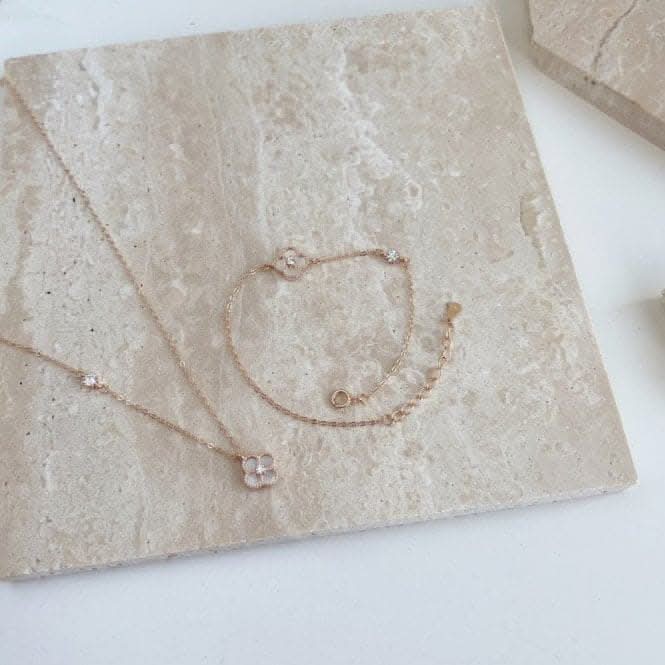 Sterling Silver Rose Gold Plated White Lucky 4 Leaf Bracelet ERLB043