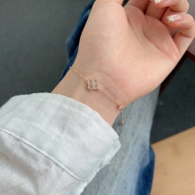 Sterling Silver Rose Gold Plated White Lucky 4 Leaf Bracelet ERLB043